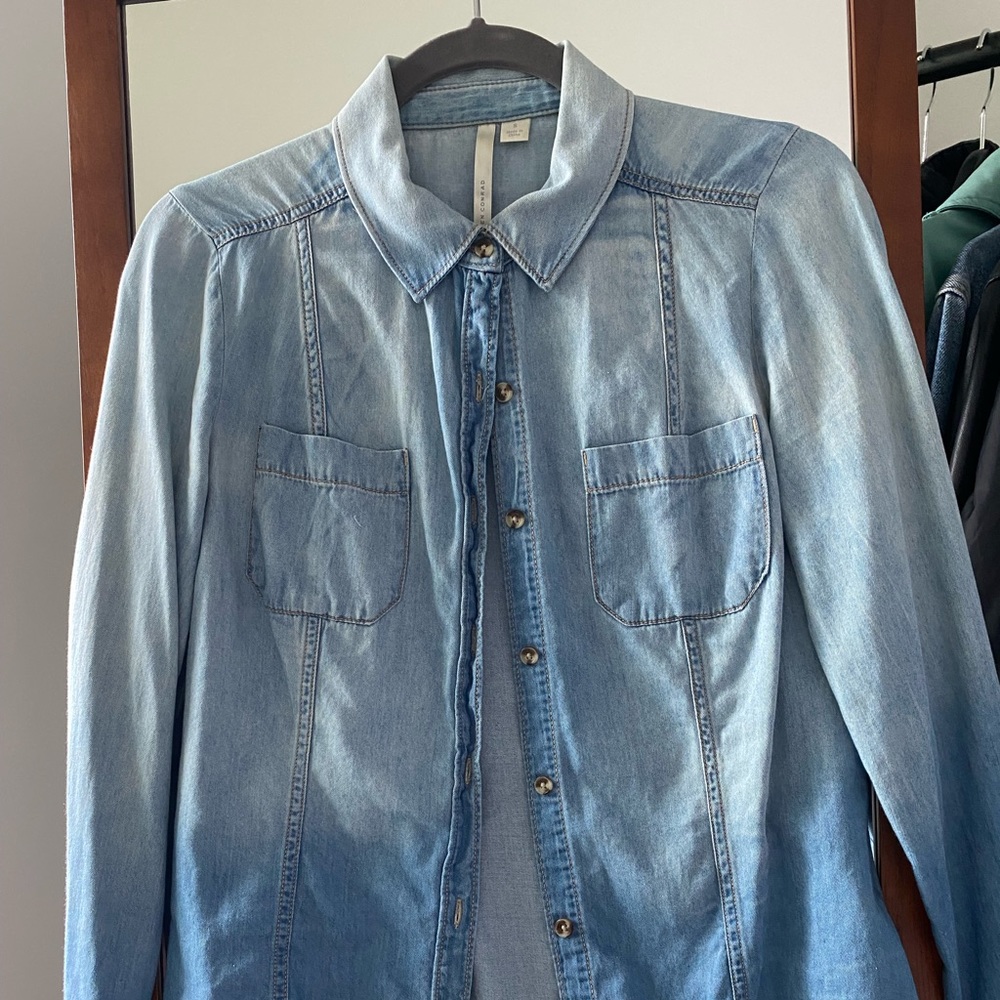 LC Lauren Conrad Chambray Shirt Size S